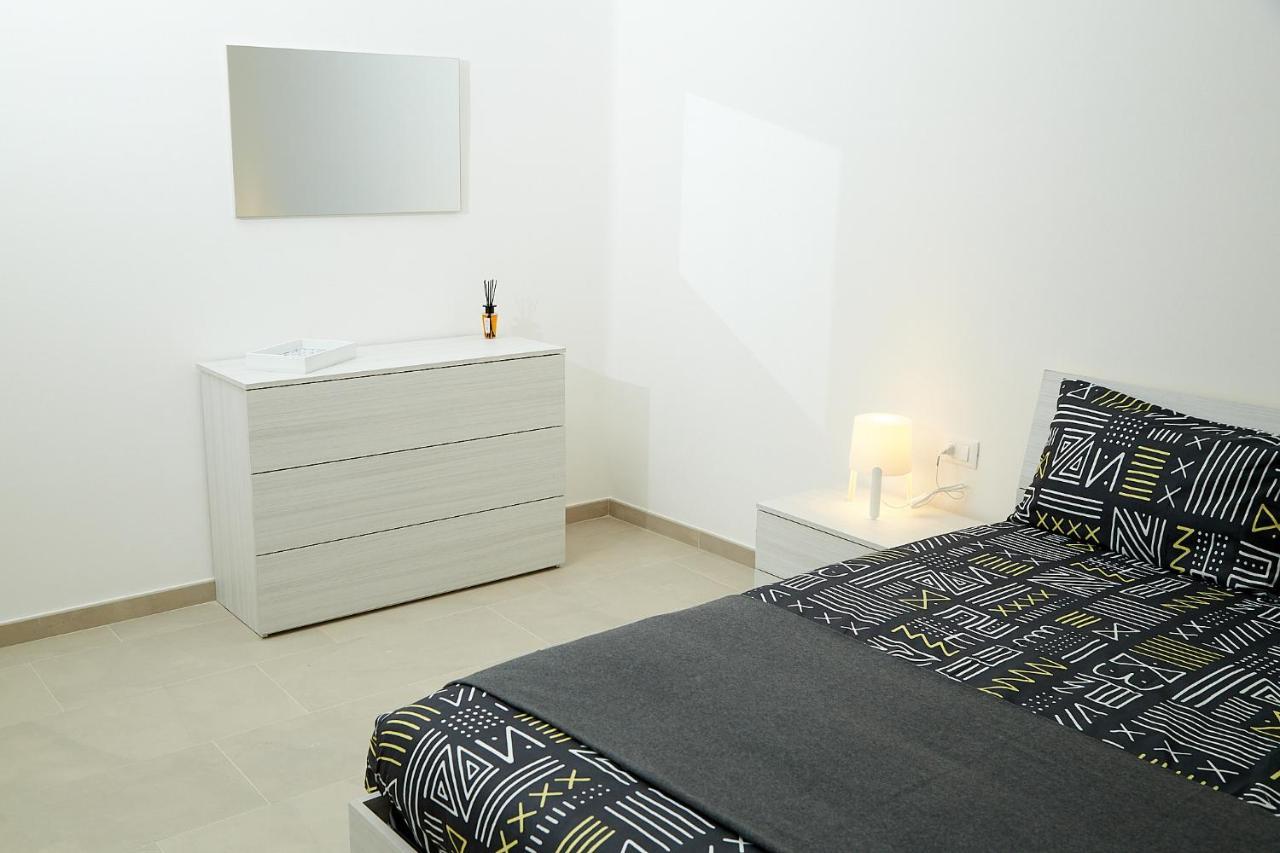 Scirocco Guest House Бриндизи Экстерьер фото